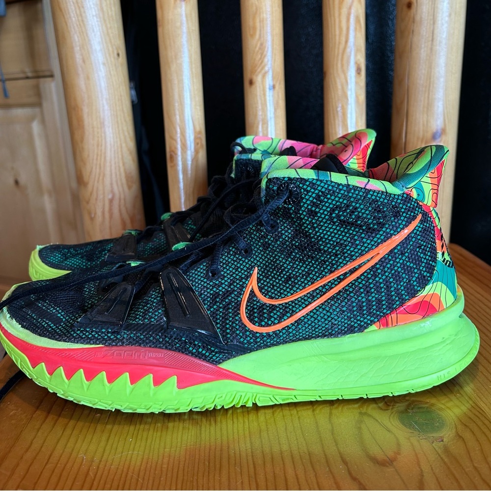 Nike Kyrie 7’s Weatherman’s Alternate Kyrie x KD
